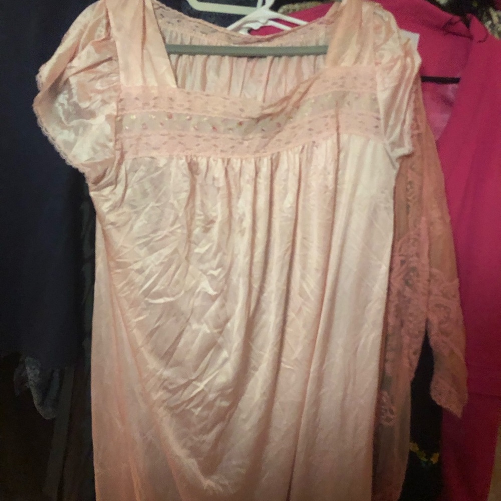Vintage Blush Pink Lace-Trim Nightgown- $30 or $25 w/offer